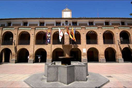 BORRADOR DE LA MODIFICACION DE LA ORDENANZA REGULADORA DE LAS PARCELAS Y LOS APROVECHAMIENTOS DE LA CUESTA DE LA ALMUNIA DE DOÑA GODINA