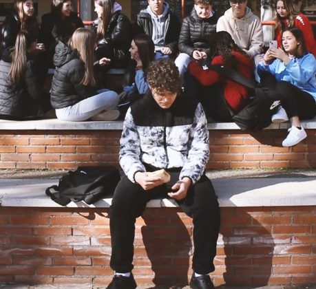 El Ayuntamiento de La Almunia utiliza música, teatro y vídeos en redes sociales para concienciar a los adolescentes contra el acoso escolar